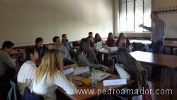 Cómo educar en la felicidad - Universidad Católica del Uruguay